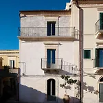 Casa Valentine